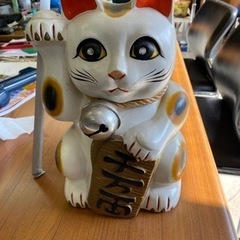 招き猫　貯金箱