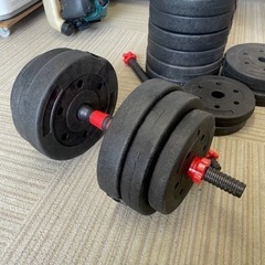【美品‼️】定価22,076円♪ 総重量39kg 可変ダンベル/バーベルセットの画像