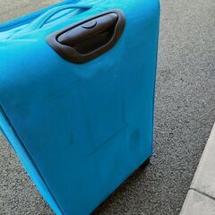 大きなサイズのスーツケース差し上げますの画像