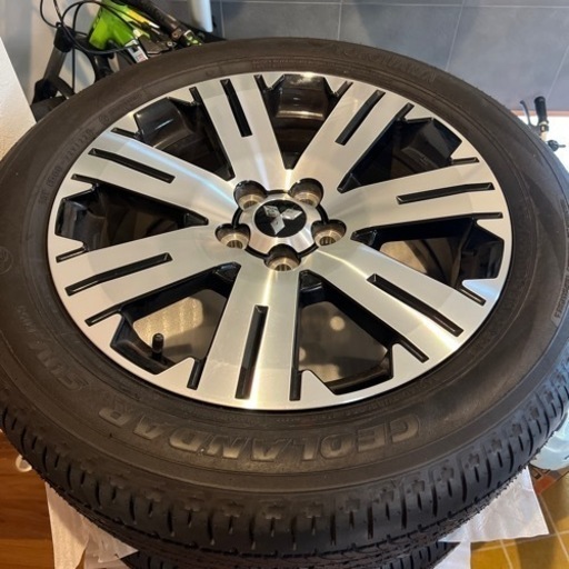 三菱デリカ 後期 純正ホイールタイヤセット