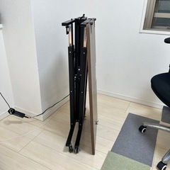 昇降デスク 折り畳み可能 (椅子もつけます)の画像