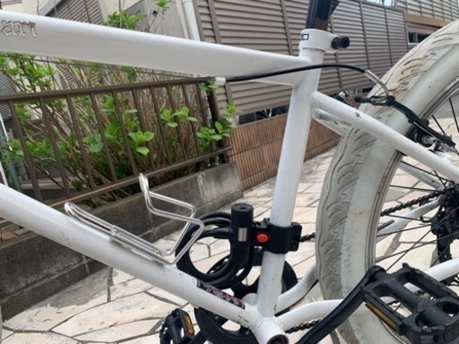 自転車　白　ホワイト　ロードバイク