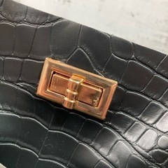 【お取引終了】クロコ型押しショルダーバッグの画像
