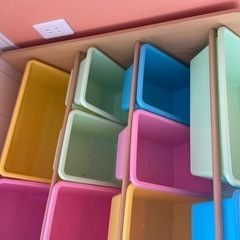 おもちゃ　箱の画像