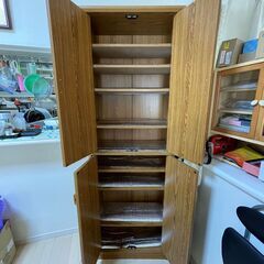 木製収納棚（多用途）【サイズ】幅60cm　奥行32cm　高さ181cmの画像