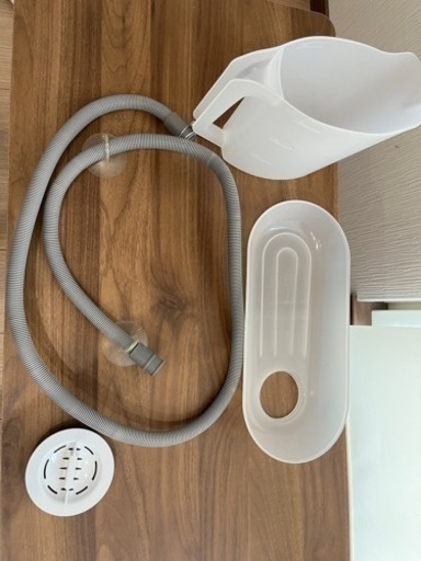 東芝　TOSHIBA 食器洗い乾燥機　DWS-22A