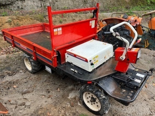 ヤンマー 農用運搬車 FDA183 乗用 セル付き ディーゼル 作業能力 500kg タイヤ 4WD 6馬力 搬送 運搬