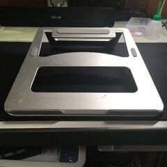 ノートパソコンスタンド