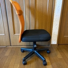 オフィスチェアの画像