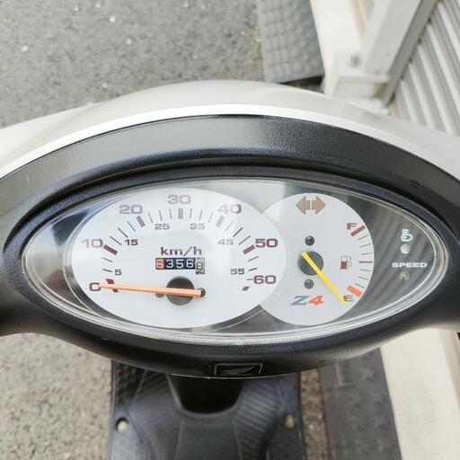 2540.スポーティモデル　Z4 バッテリー、シート新品　千葉県柏市　即日配送、自走引き取りも可能