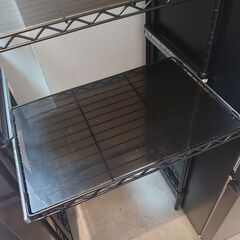 【使用期間３ヶ月の美品】レンジラック、キッチンラック、ゴミ箱上ラック、アイリスオーヤマ製の画像