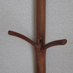木製のハンガーフックの画像