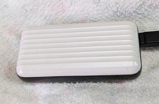 ☆モバイルバッテリー　３品　中古品　1,000円