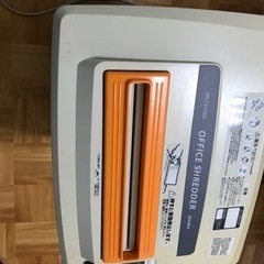 家庭用シュレッダーA 4 用　差し上げますの画像
