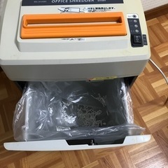 家庭用シュレッダーA 4 用　差し上げますの画像