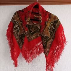 赤フリンジ付き　柄スカーフの画像