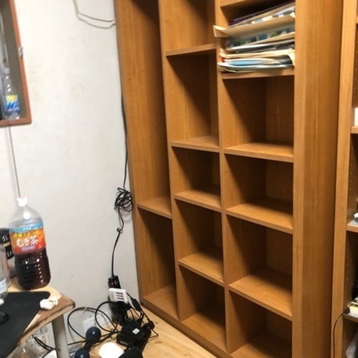 取り引き中　本棚　お譲りします　大きめ