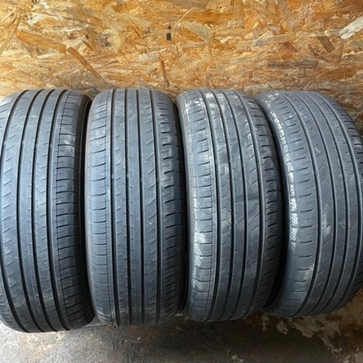YOKOHAMA 215/60R16 夏タイヤ　2019年製　16インチ