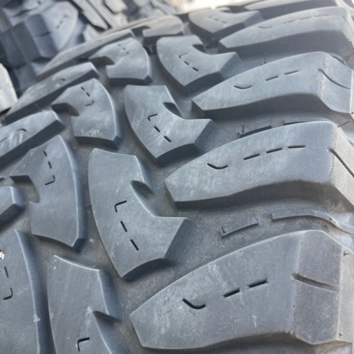 希少　バリ山　TOYO OPENCOUNTRY M/T 305/70R16 124/121P 10PR 2019年製　16インチ　ラン
