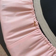 トランポリンと専用マットです。の画像