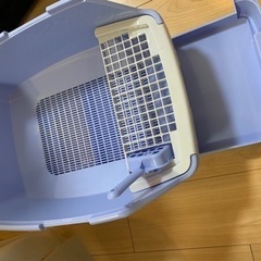 猫のシステムトイレの画像