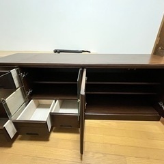 【決まりました】高級感のあるダークブラウンのテレビボードの画像