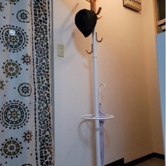 【100円。高級感】傘立て・帽子ハンガー180cmの画像