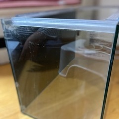 取引中 オールガラス60水槽の画像
