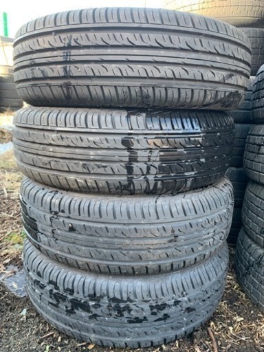 夏タイヤ　215/70r15 4本