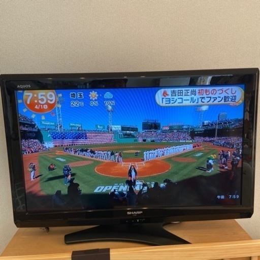 SHARPシャープ　AQUOSアクオス　32型テレビ