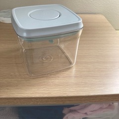 ワンタッチ　ポップアップ 保存容器の画像
