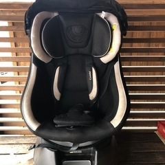 Combi NEROOM 中古　シートベルト固定式