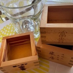 中古ガラスのアイスペールと中古枡３つ
