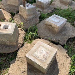 コンクリートブロック、コンクリート土台