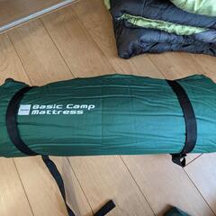 コット✕２、インフレータブルマット１点の画像