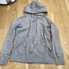 ユニクロ　パーカー　メンズL