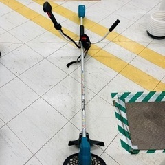 中古品● makita コードレス草刈機 MUR144 UDZ 本体のみ