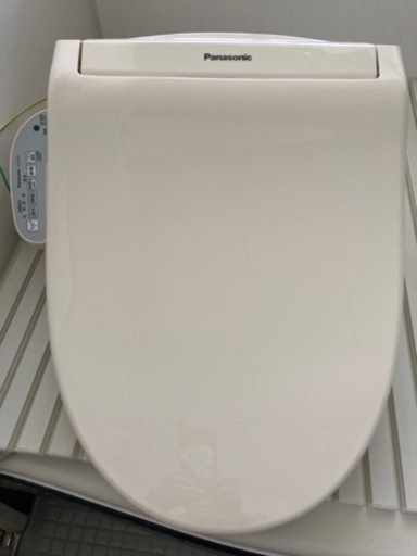 お取引中です　パナソニック温水洗浄便座