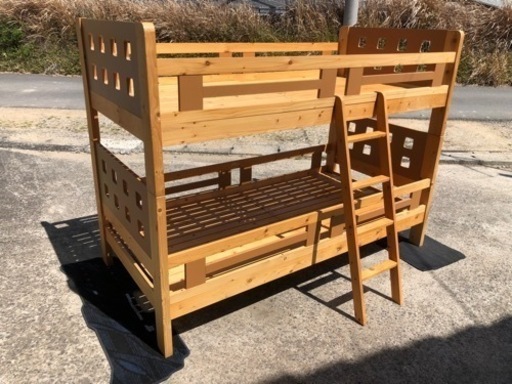 取引中 2段ベッド　引き取り希望　有料で配送も可