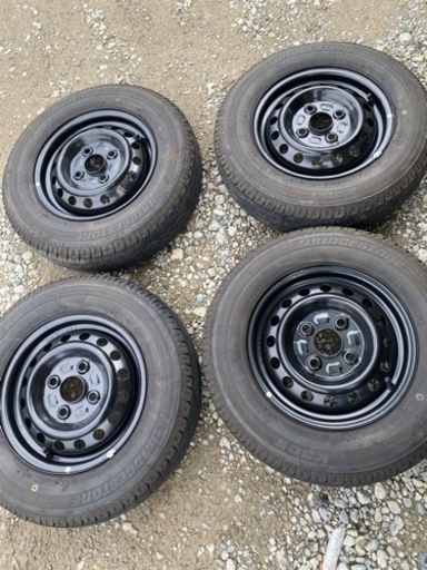 軽バン用タイヤ145R12.新品スチールホイール