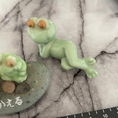 福かえる　目が動く👀　アンティーク セクシーかえると仲良しかえるの画像