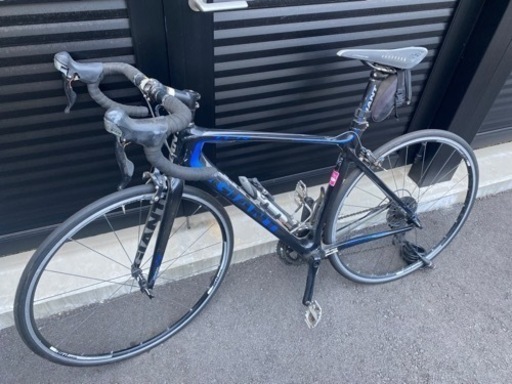 GIANT カーボンフレームロードバイク M