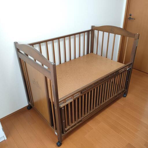 KATOJI Disney Babies ベビーベッド（澤田工業 カトージ ディズニー）