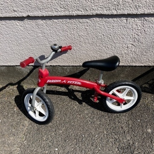 ラジオフライヤー　キッズバイク　ストライダー