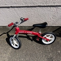 ラジオフライヤー　キッズバイク　ストライダー