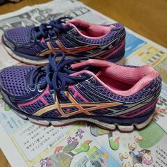 asicsシューズの画像