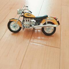 バイクの置物　オブジェ　の画像