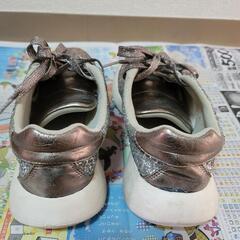 スニーカー  SALE！の画像