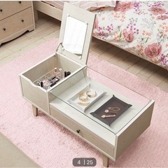 鏡付きテーブルの画像