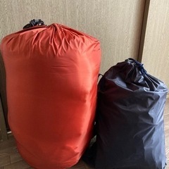 電動エアーベッドと寝袋の2点セット